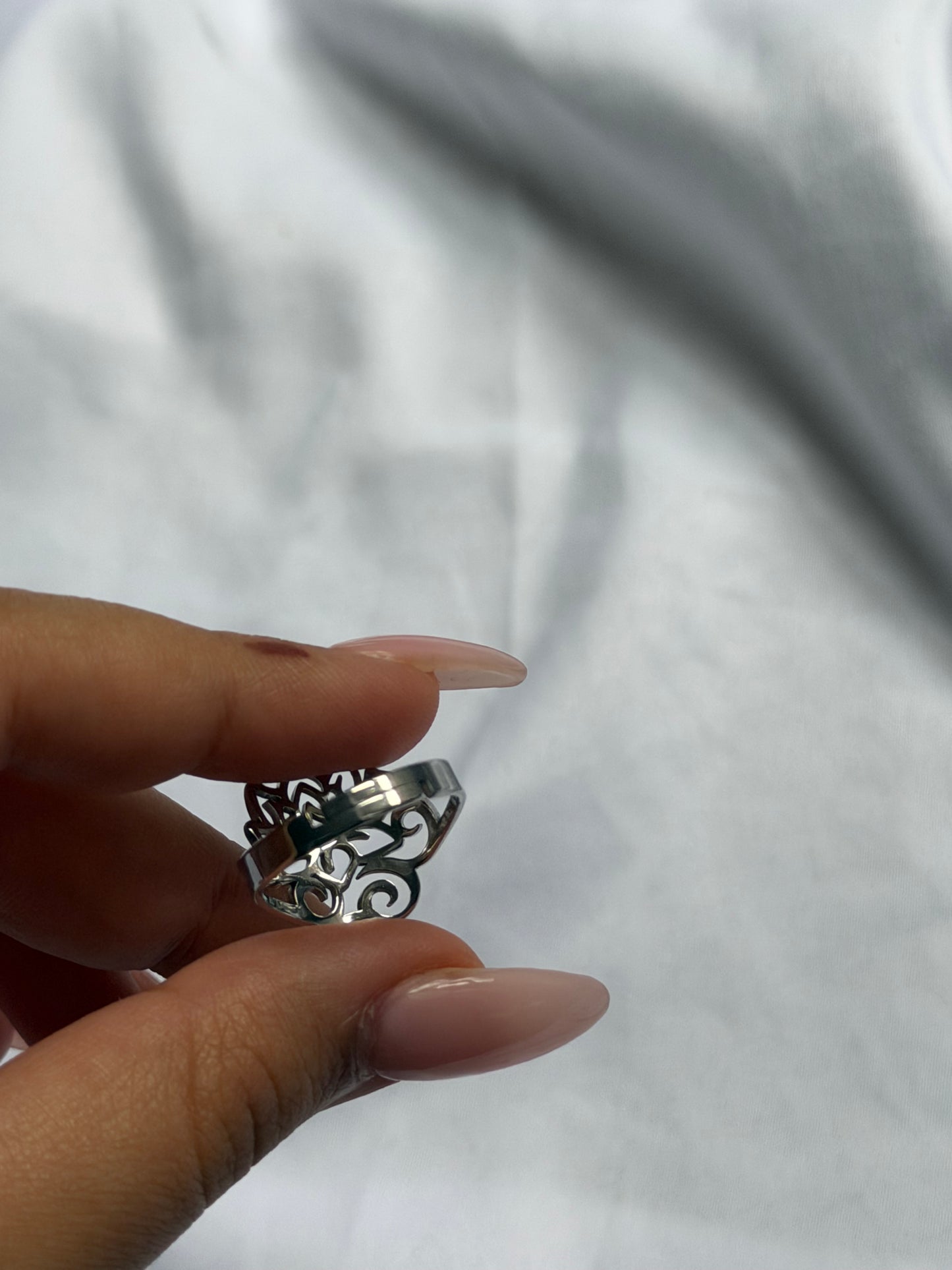 Adjustable lotus flower ring