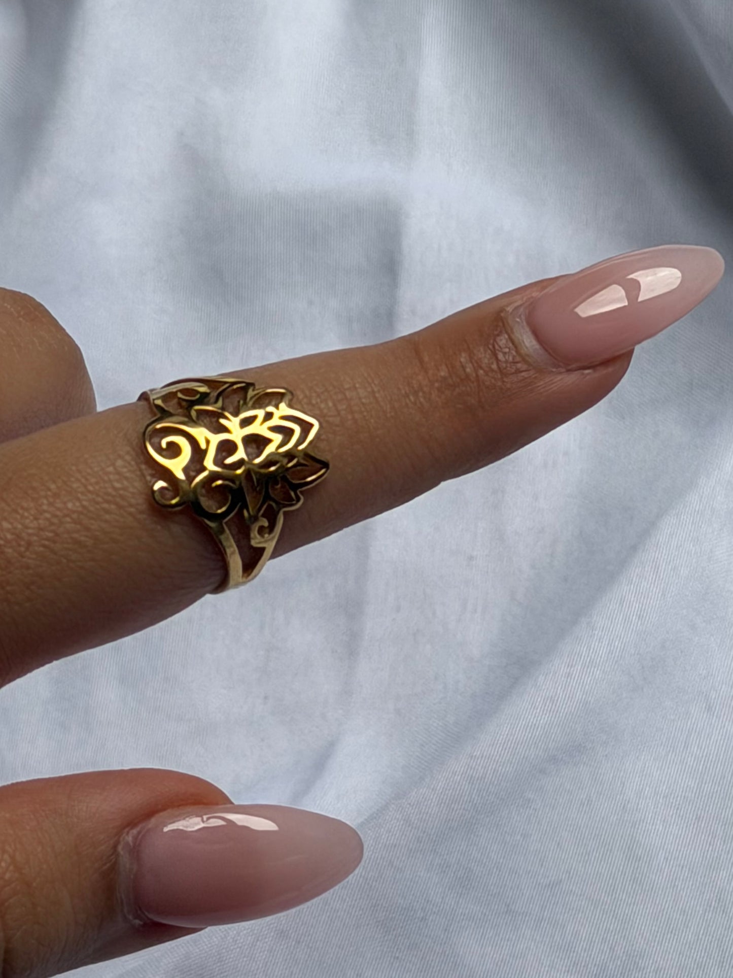 Adjustable lotus flower ring