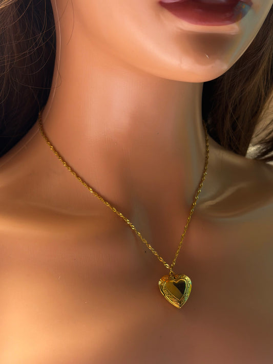 Heart locket